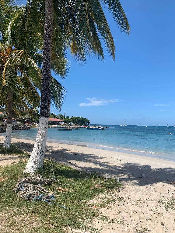 Appartement Duplex Climatise Avec Wi-Fi - Plage Pointe Marin A Pieds, Recemment Renove Sainte-Anne Exterior foto