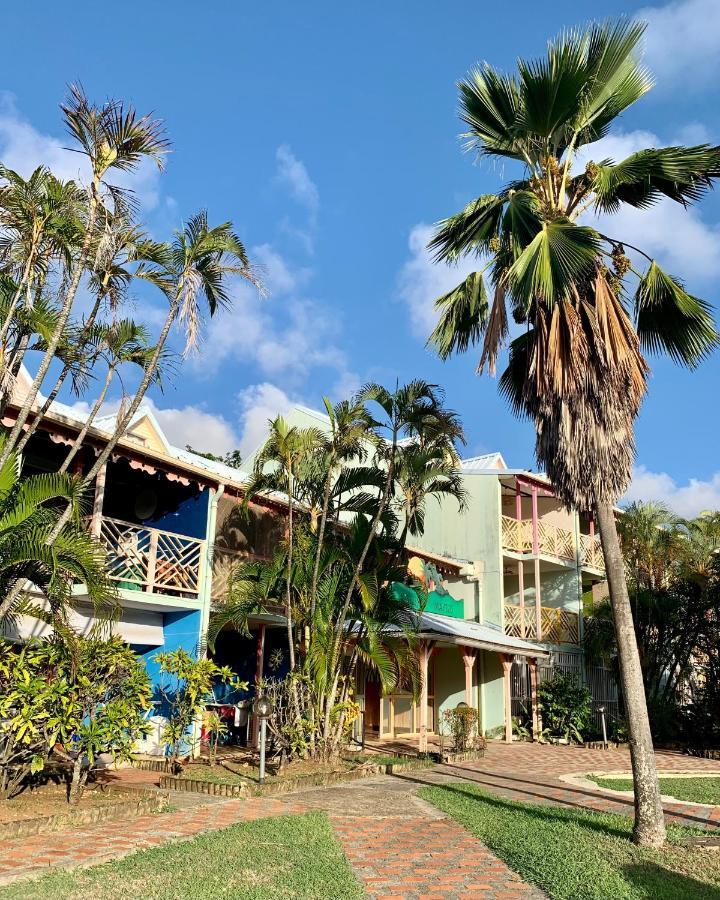 Appartement Duplex Climatise Avec Wi-Fi - Plage Pointe Marin A Pieds, Recemment Renove Sainte-Anne Exterior foto